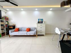 Prive (D19), Condominium #585625121